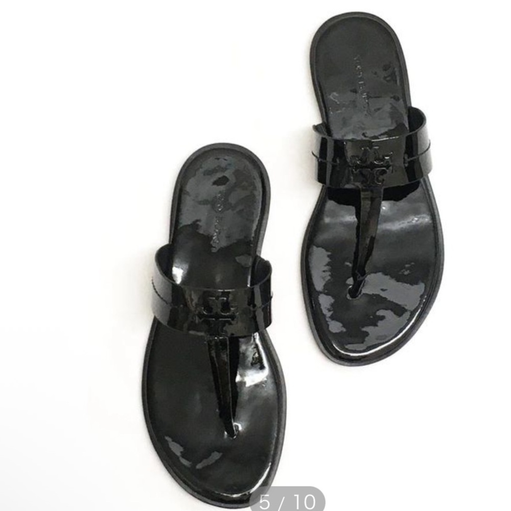 Tory Burch Mini Everly Flat Sandal soft patent chrome black size 8 gently used